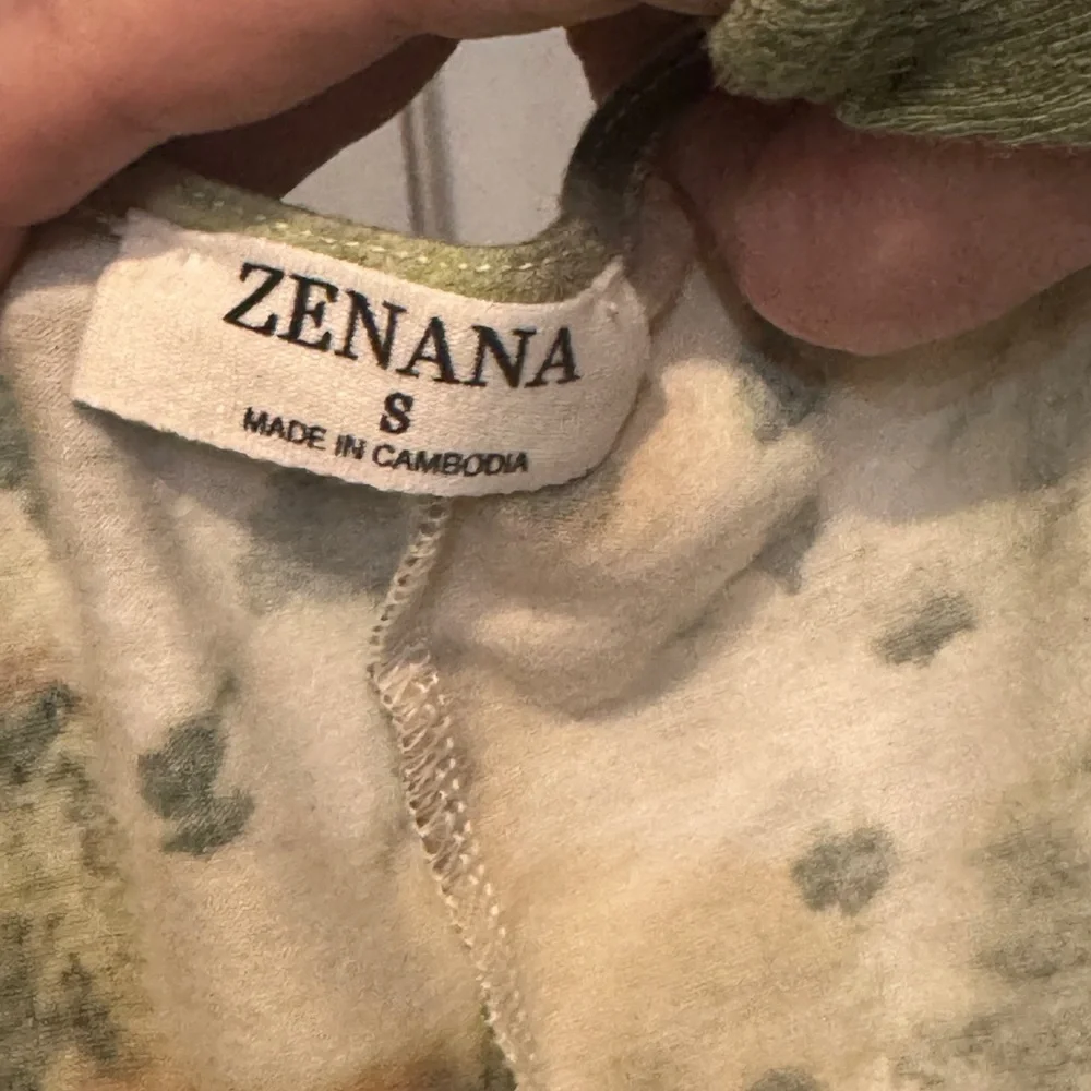Zenana Tank Top women’s size small tie dye - Picture 2 of 6